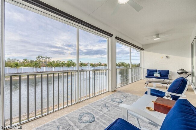 Building Photo - 2555 Seychelles Dr