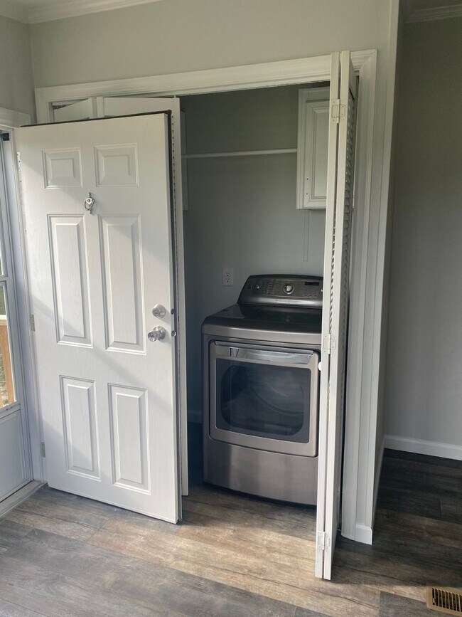 Building Photo - Great rental in Bath