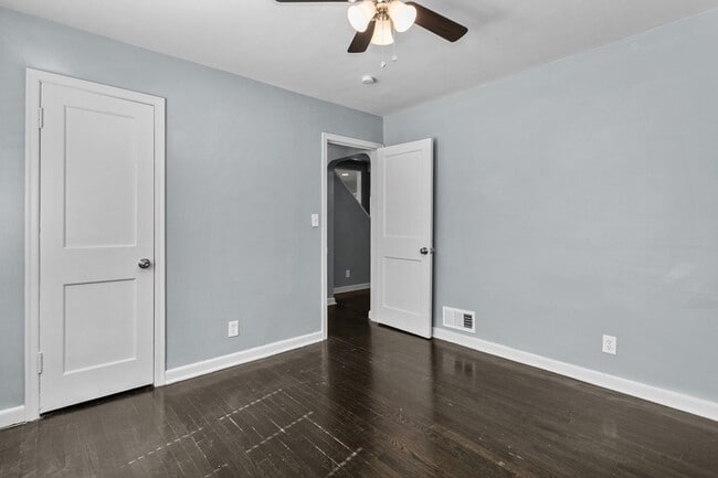 Building Photo - 6527 W 80th St