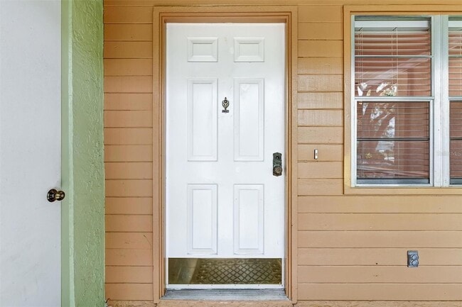 Building Photo - 2833 Orange Tree Cir N