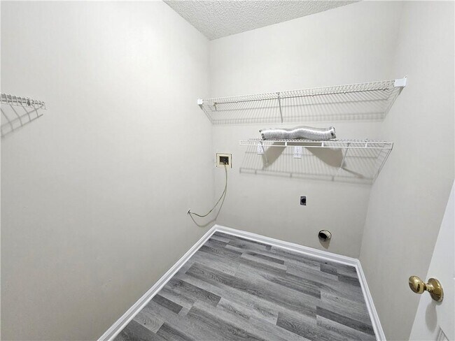 Building Photo - 144 Hunters Trce