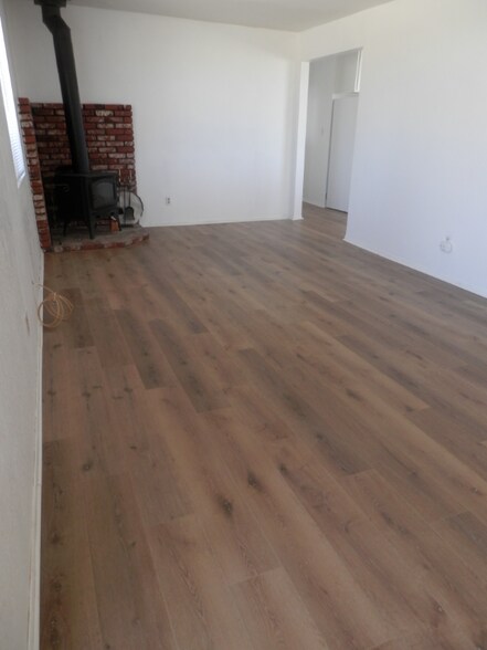 Building Photo - 1050 Alta Ave