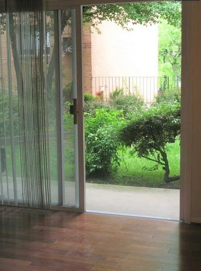 Building Photo - 3404 25th St S