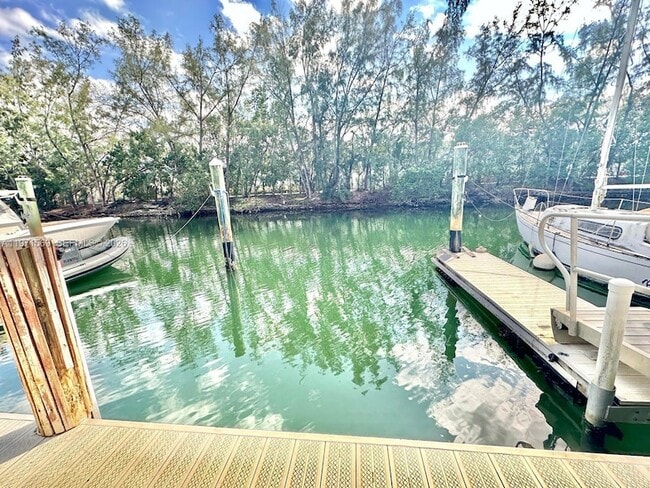 Building Photo - 3736 NE 166th St