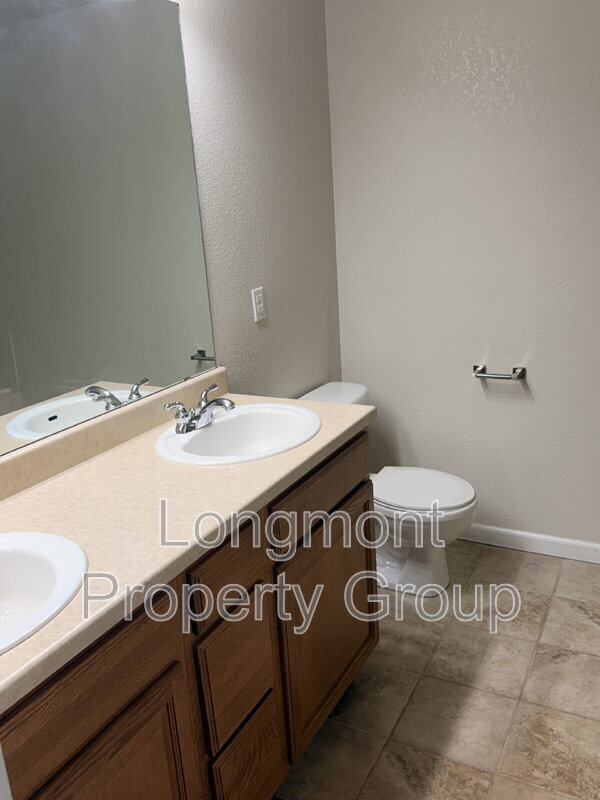 Building Photo - 1613 Metropolitan Dr