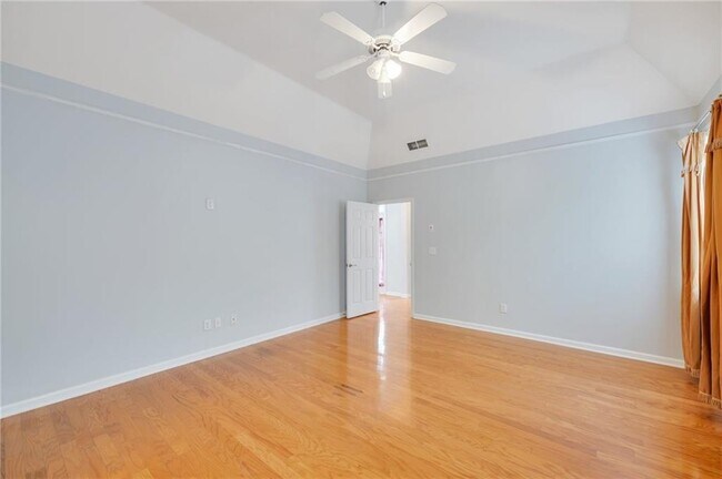 Building Photo - 5922 Brookmere Ct SE
