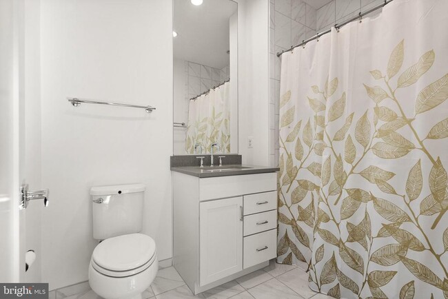 Building Photo - 1508 16th Ct N