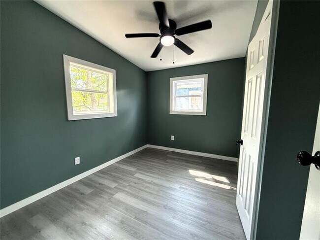 Building Photo - 12013 Teifer Ave