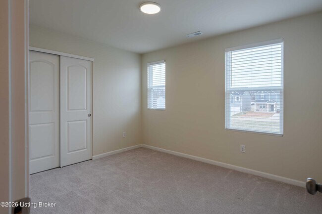 Building Photo - 2023 Lyndon Green Cir