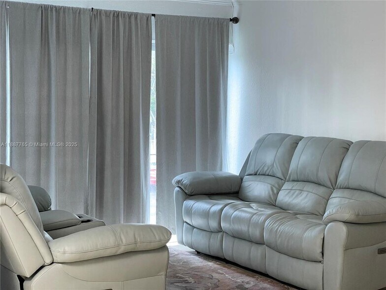 Primary Photo - 9301 SW 4th St