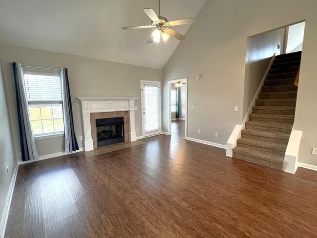 Building Photo - 7008 Riverwalk Blvd