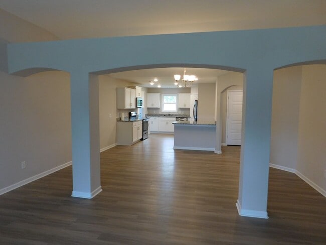 Building Photo - 500 Odham Ln