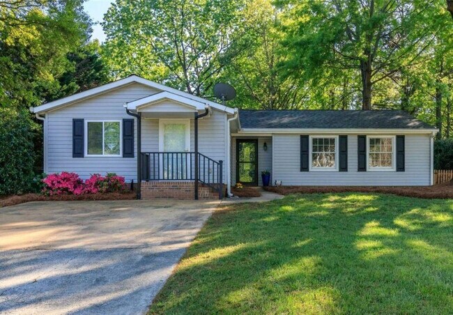 Building Photo - 7417 Shadowlake Dr