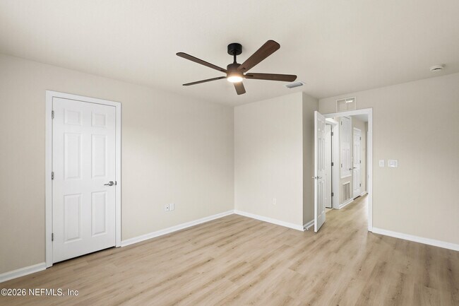 Building Photo - 6280 Autumn Berry Cir