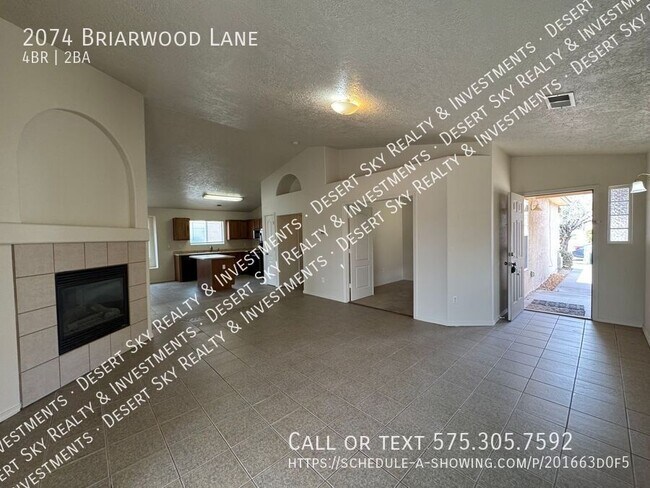 Building Photo - 2074 N Briarwood Ln