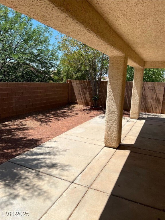 Building Photo - 1417 Sagebrush Ranch Way