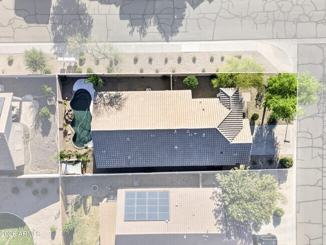 Building Photo - 921 W Dana Dr