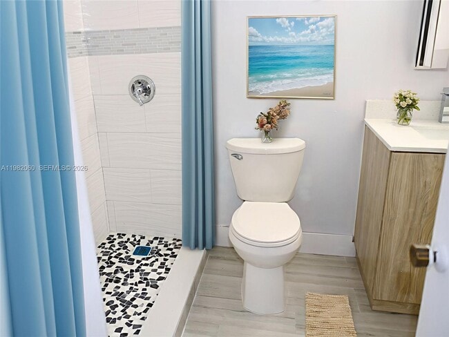 Building Photo - 1910 SW 17th Ave