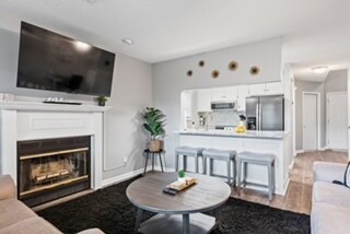 Building Photo - 160 Commons Dr