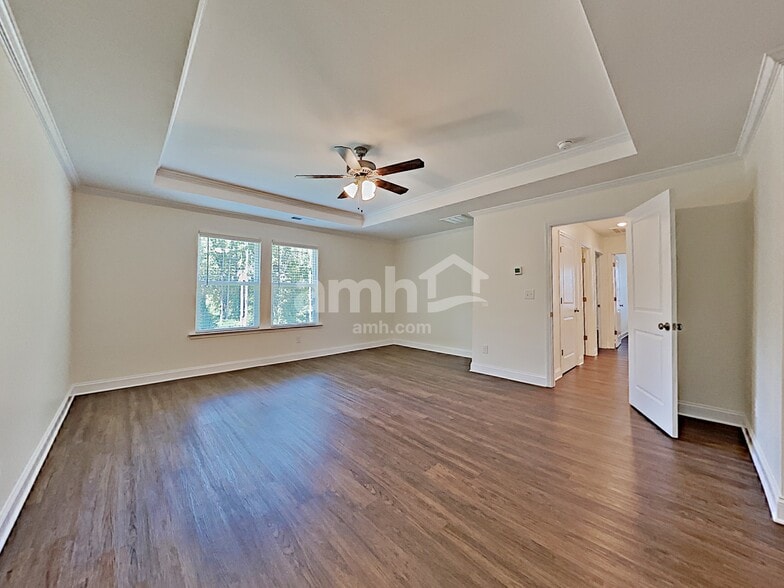 Building Photo - 143 Willowbrook Dr