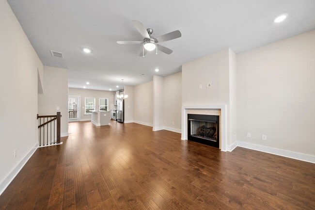 Building Photo - 3761 Oxford Cir