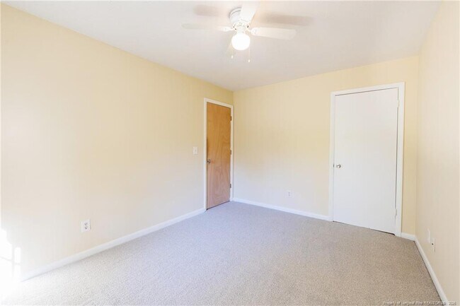 Building Photo - 1113 Oakstone Dr