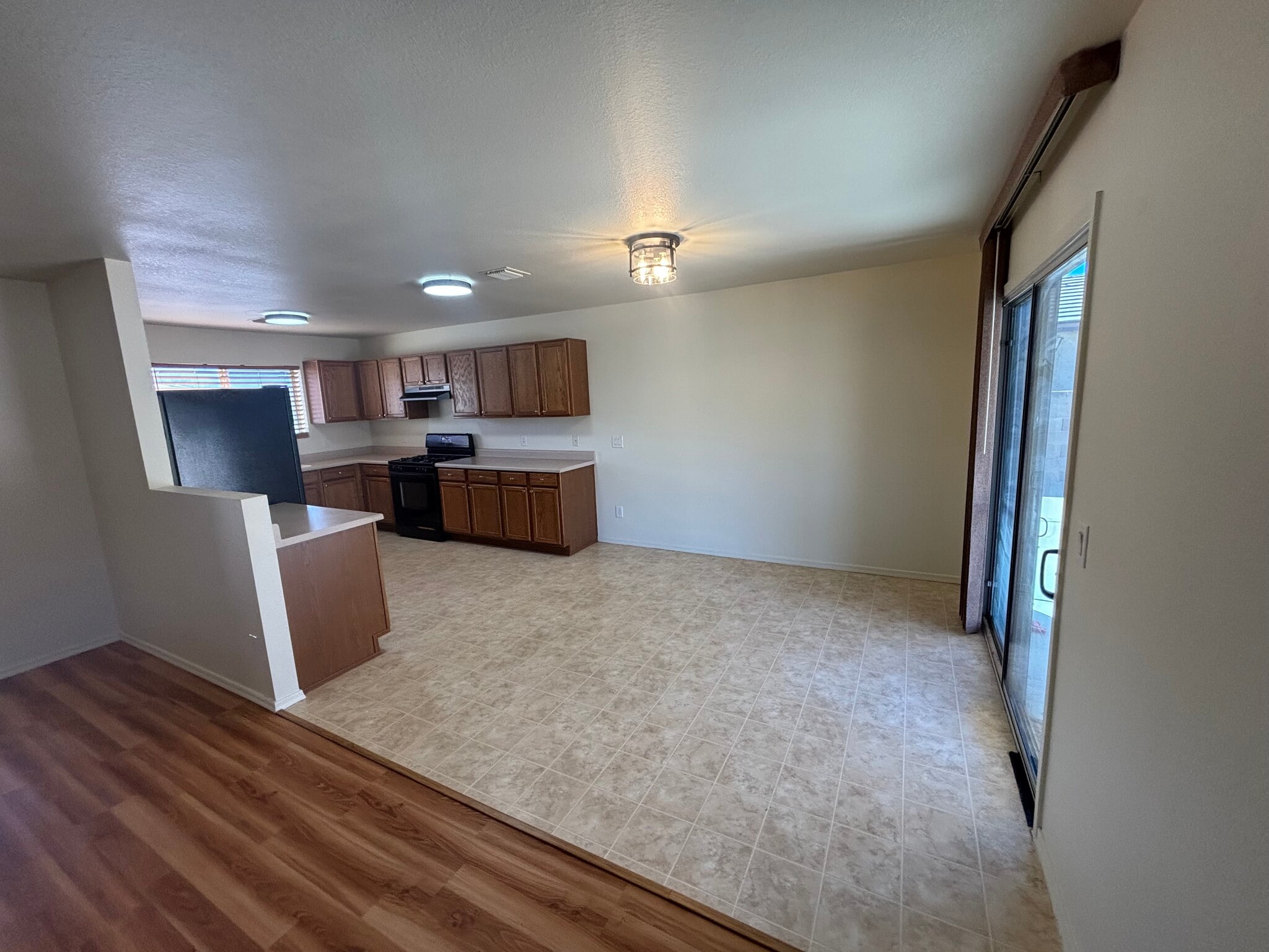 Building Photo - 14973 N Clydesdale Dr