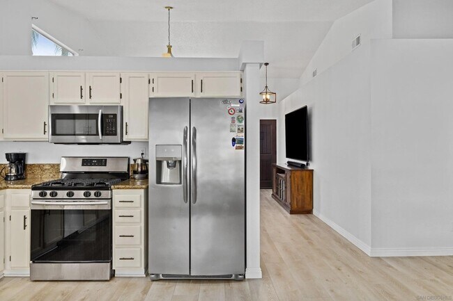 Building Photo - 286 Glendale Ave