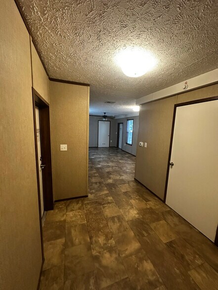 Building Photo - 33230 Walker North Rd