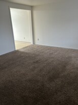 Building Photo - 35 S 300 E