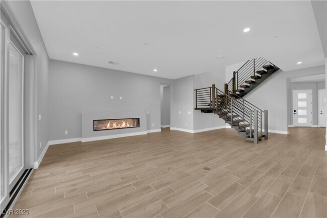 Building Photo - 10648 Stone Ledge Ave