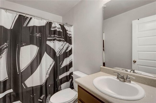 Building Photo - 2488 Piering Dr