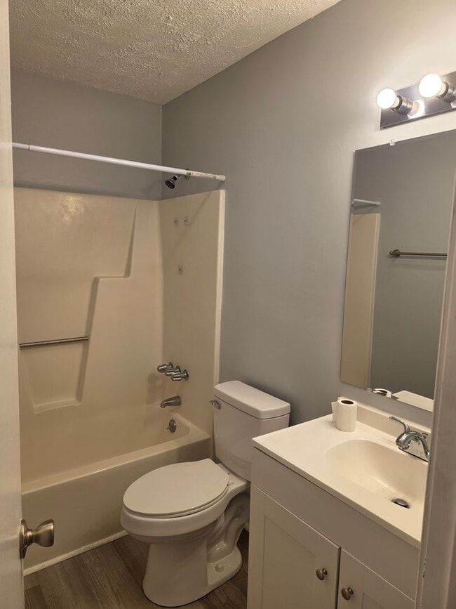 Building Photo - 29 Mustang Ct