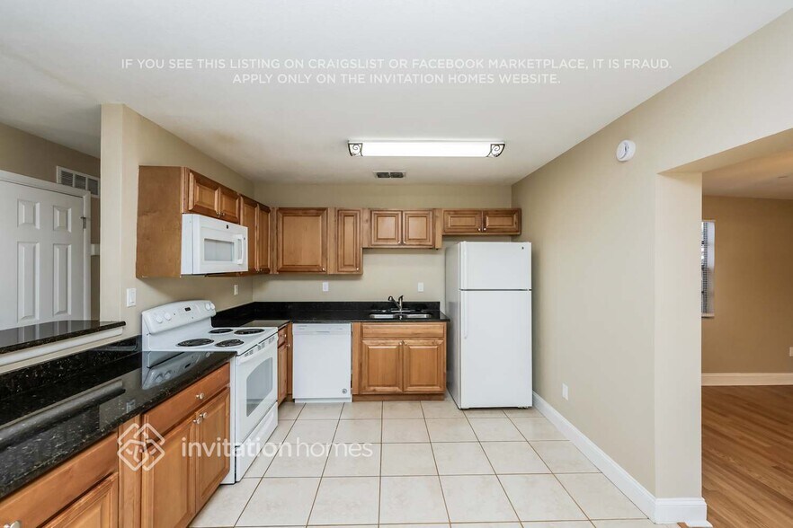 Building Photo - 8505 Temple Park Dr