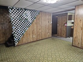 Building Photo - 324 S 3rd St