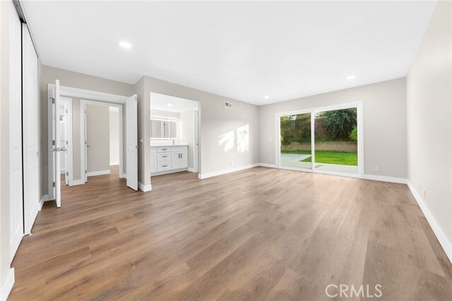 Building Photo - 596 Vista Rambla