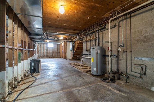 Building Photo - 8197 14th Ave S