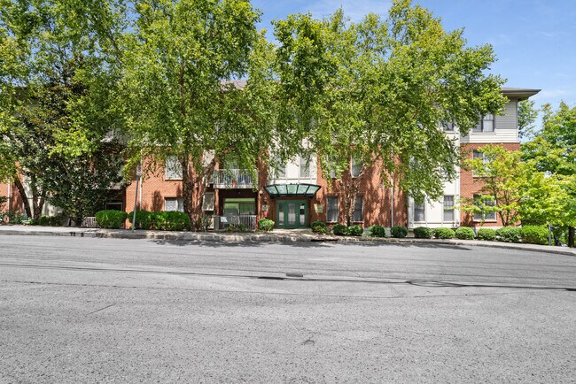 Building Photo - 3100 West End Cir