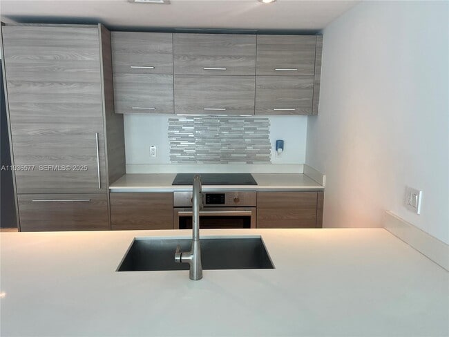 Building Photo - 1300 S Miami Ave