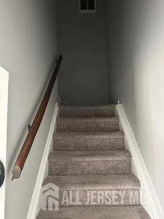 Building Photo - 7 Logan Ct