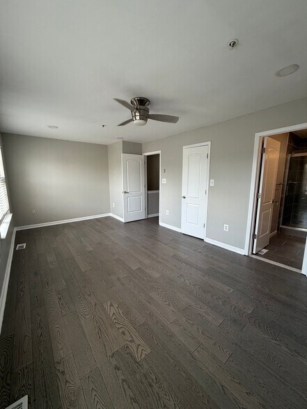 Building Photo - 9903 Cranapple Ct