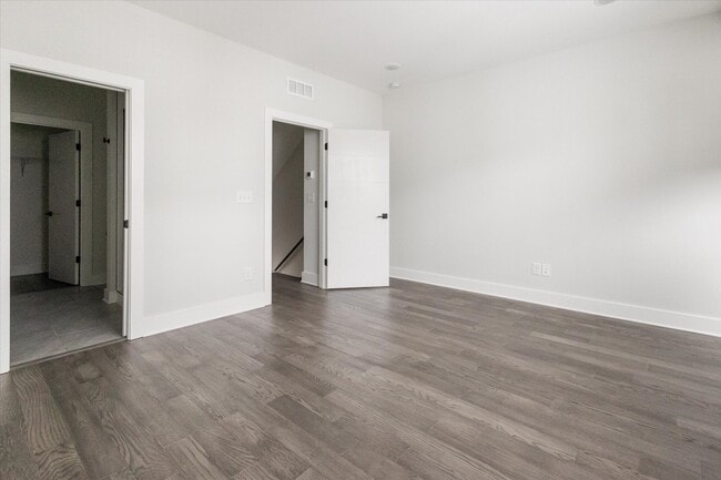 Building Photo - 1225 Minter Pl