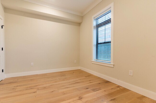 Building Photo - No Brokers Fee. New Building in Allston. C...