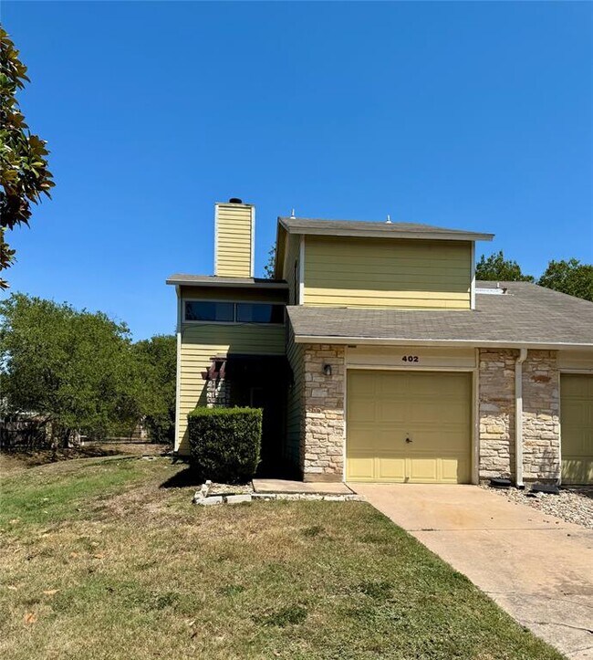 Primary Photo - 512 Eberhart Ln