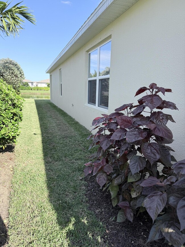 Building Photo - 12134 Rimini Wy