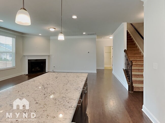 Building Photo - 7377 Birchshire Dr