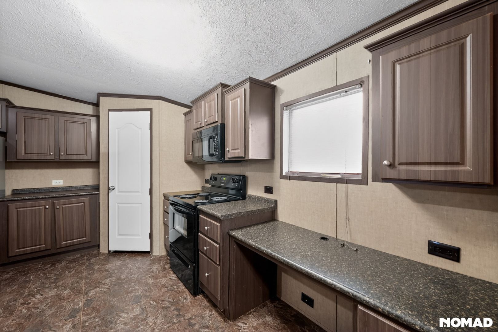 Building Photo - 1658 Reynolds Ln