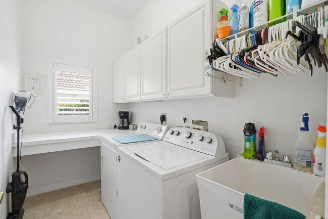 Building Photo - 23300 Caraway Lakes Dr