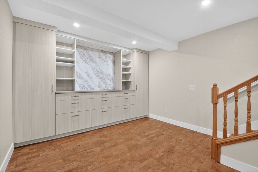 Building Photo - 2809 W 52nd Ave