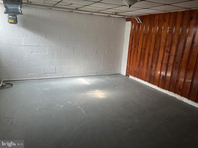 Building Photo - 1622 Lochwood Rd